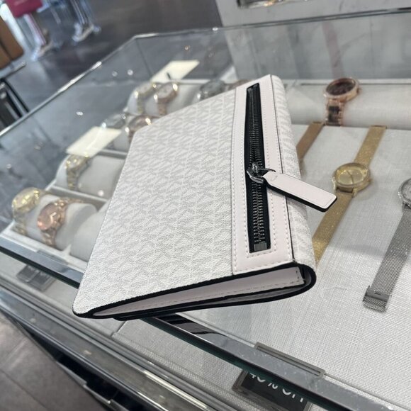 Michael Kors Cooper Large Embellished Signature Logo Travel Wallet 36R5LCOF6B - Picture 3 of 13